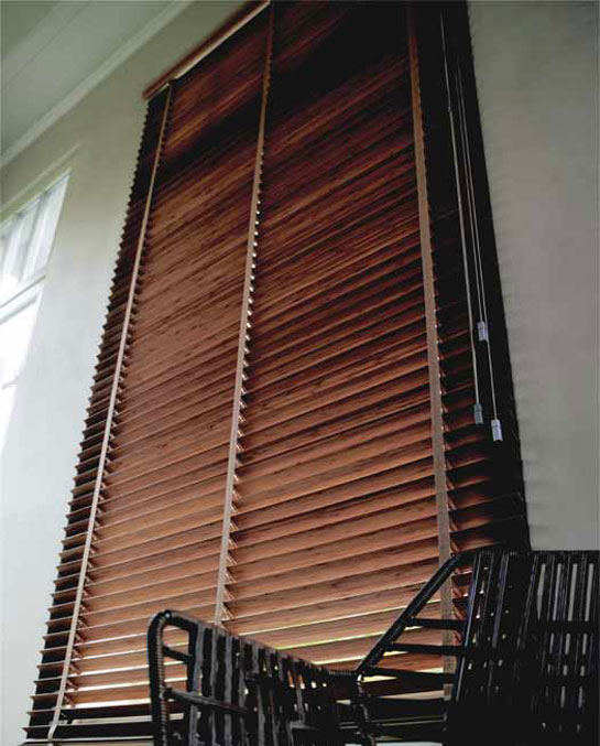 Značilnosti Wooden blinds 50mm, belt ladder