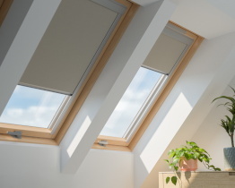 Zatemnitvene žaluzije RoofLITE+ DUA s stranskimi letvami