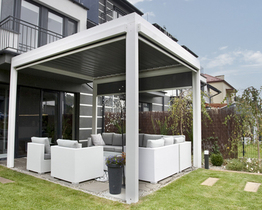 Premium aluminum pergolas in the Knall store