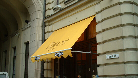 
										Zunanje balkonske tende
																						